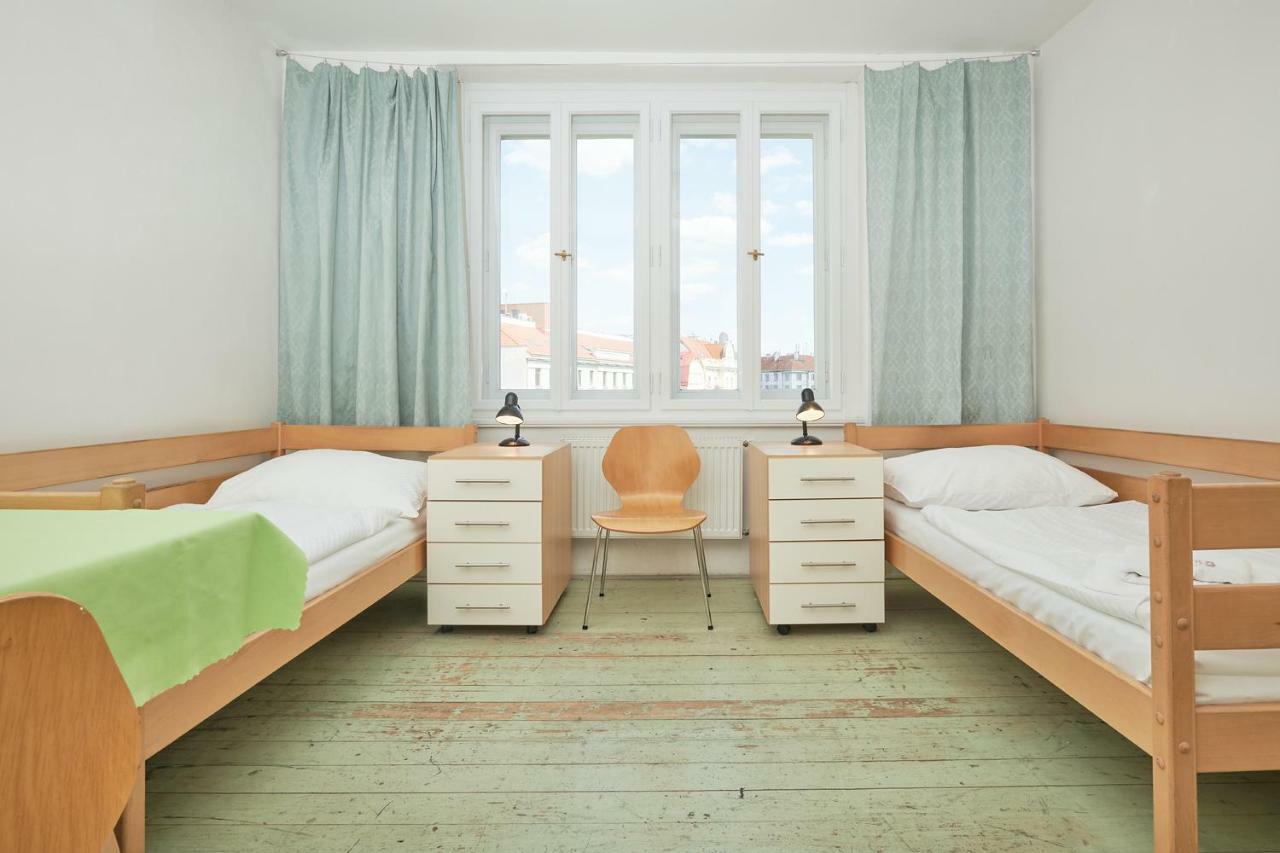 Hostel Mikolase Alse プラハ エクステリア 写真